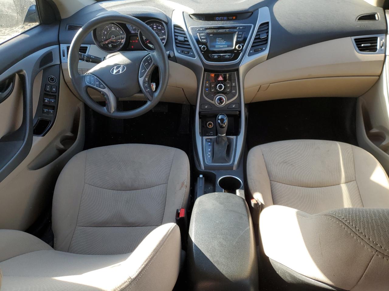 2014 Hyundai Elantra - Image 8