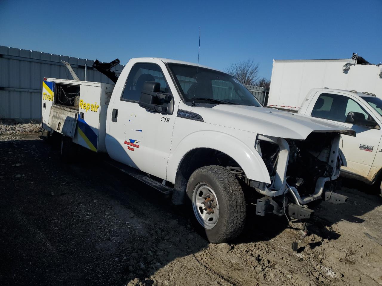 2015 Ford F250 - Image 4