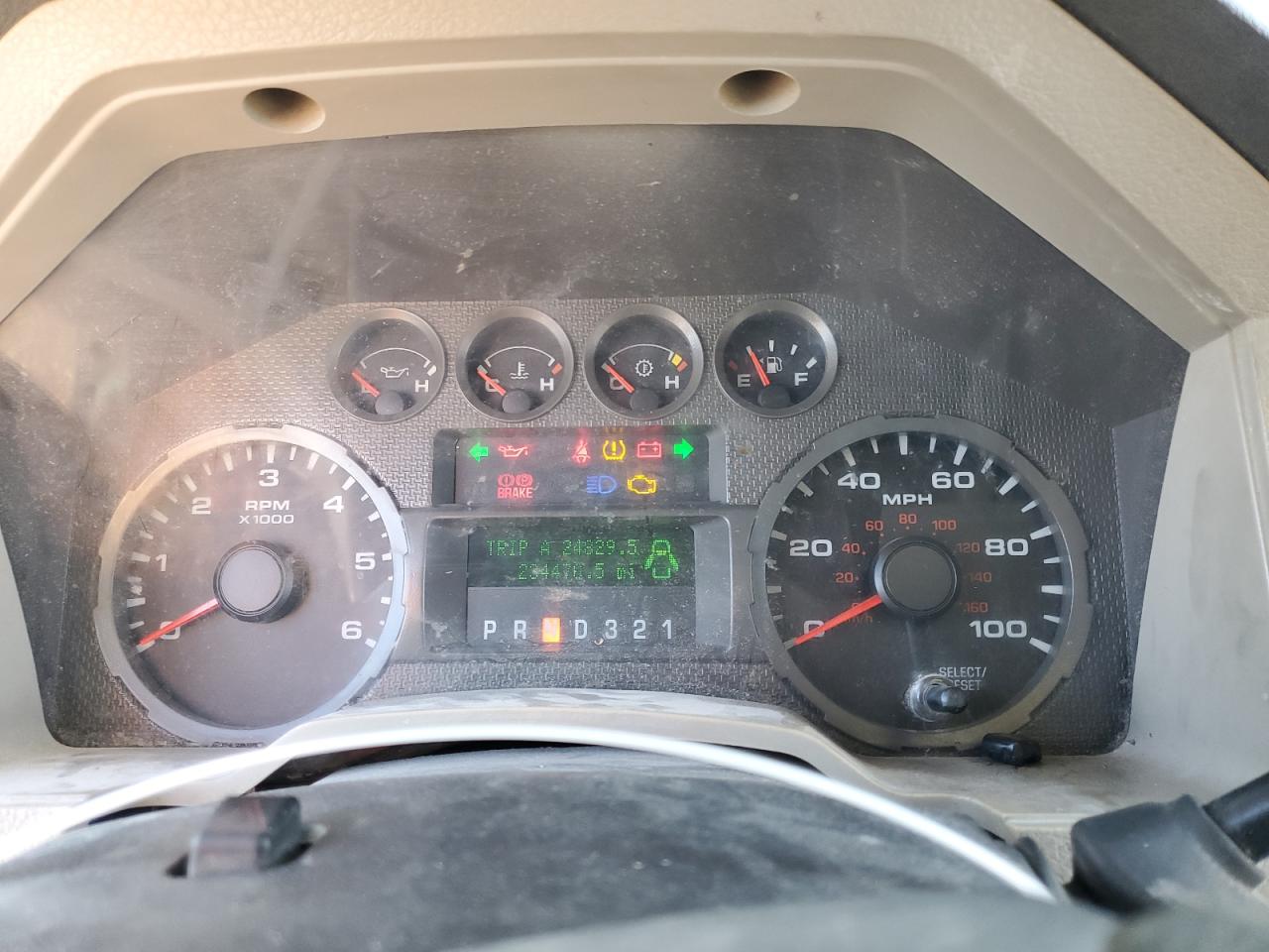 2009 Ford F250 - Image 9
