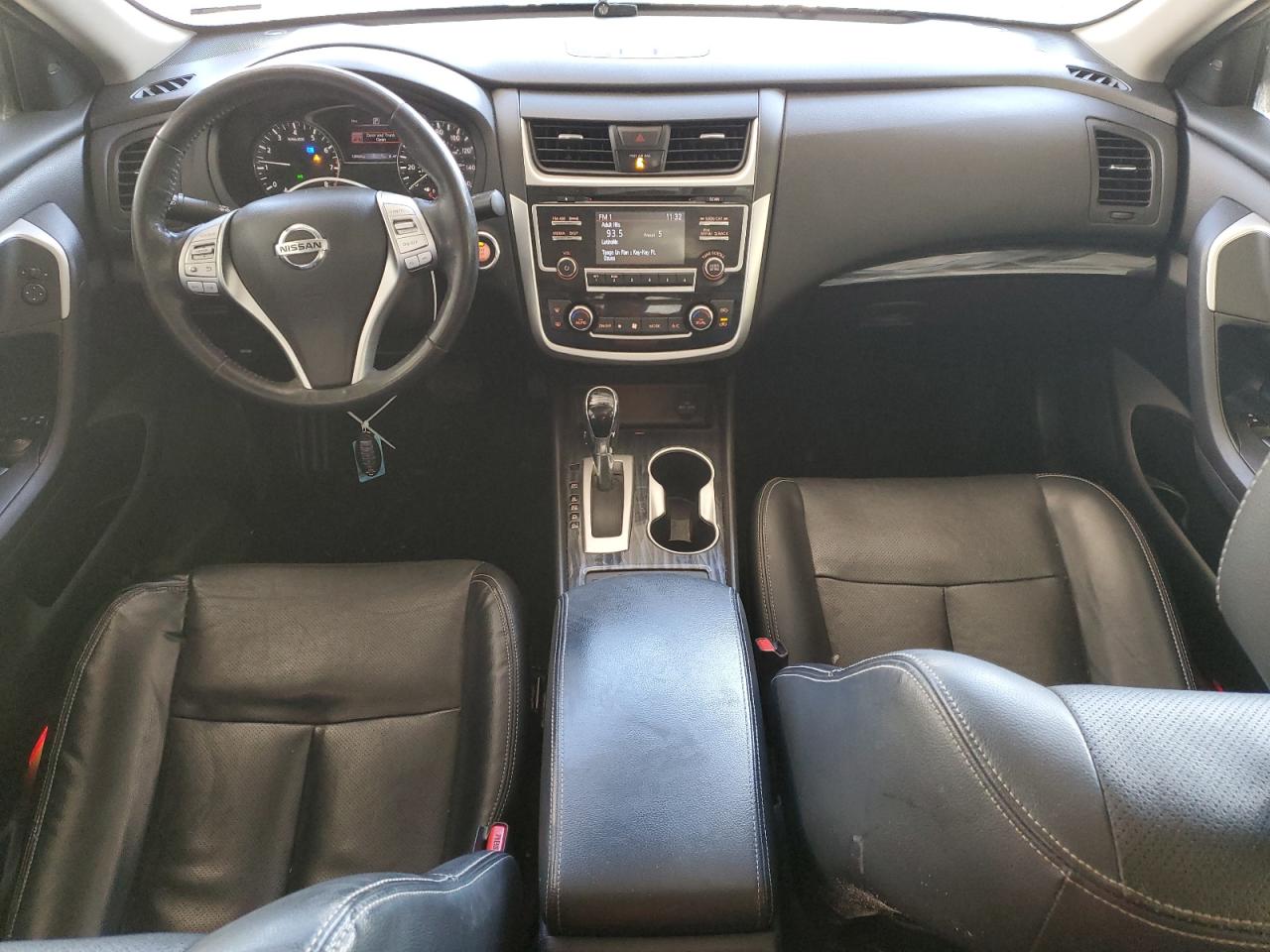 2018 Nissan Altima - Image 8