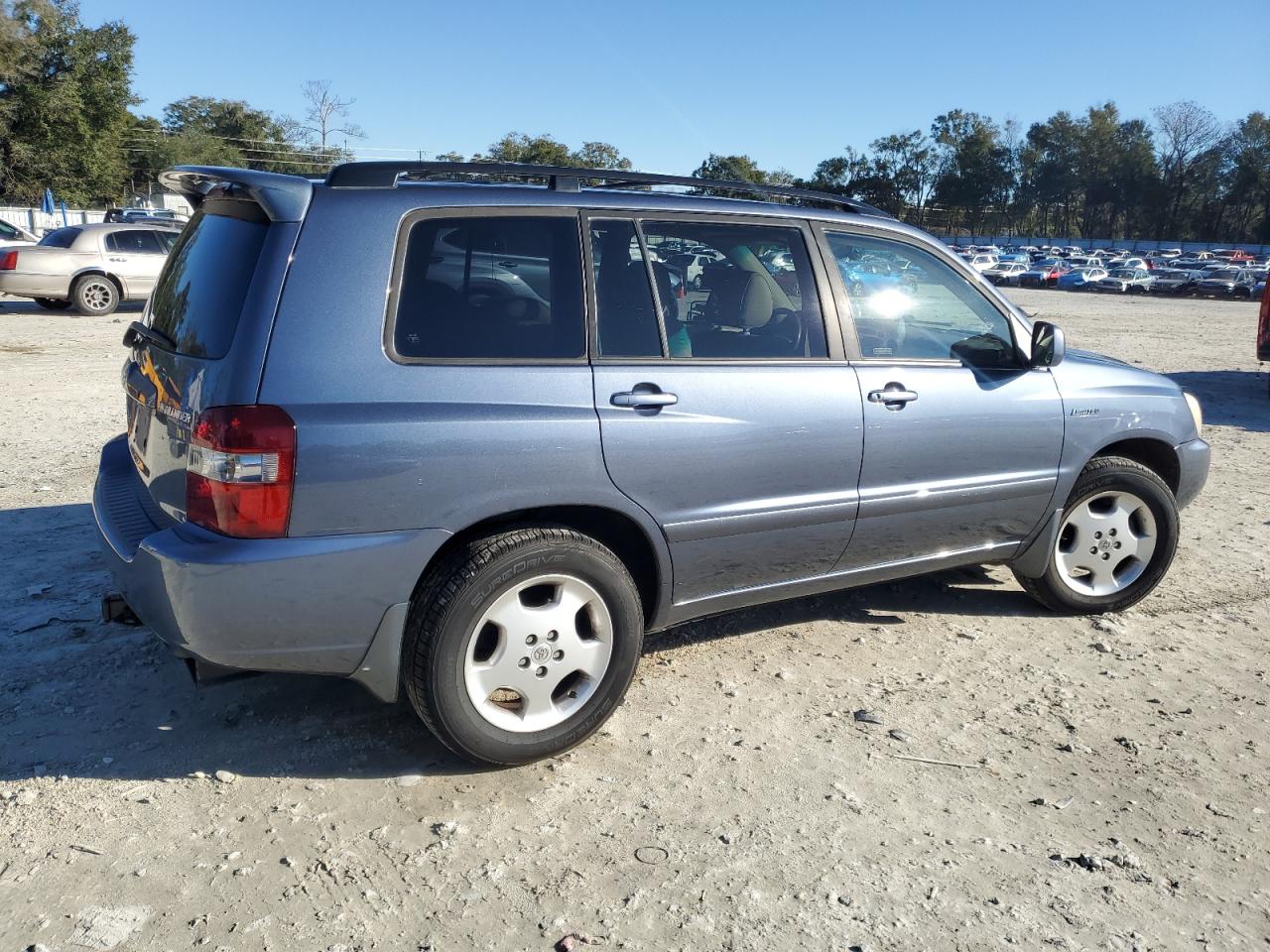 2005 Toyota Highlander - Image 3