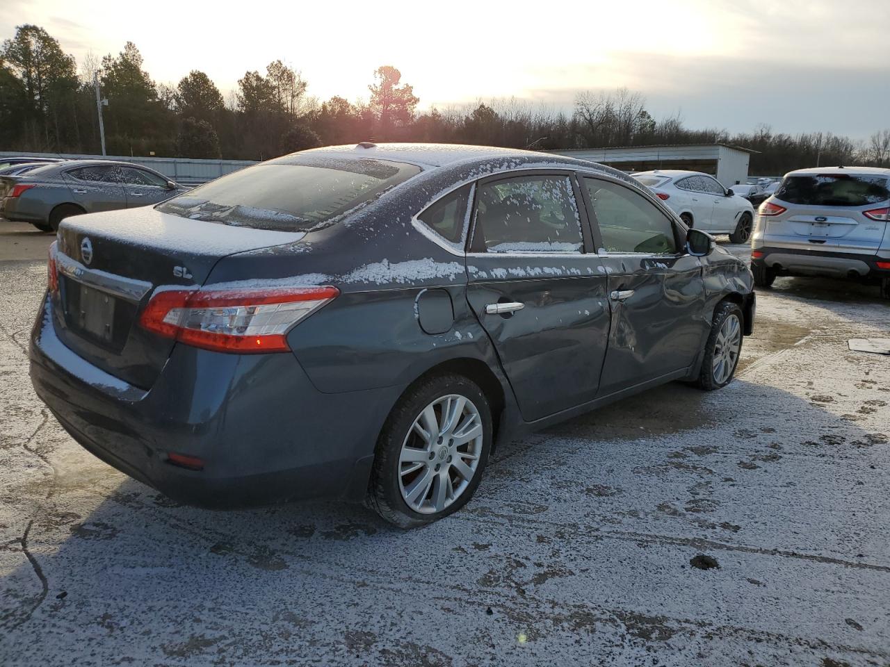2015 Nissan Sentra - Image 3