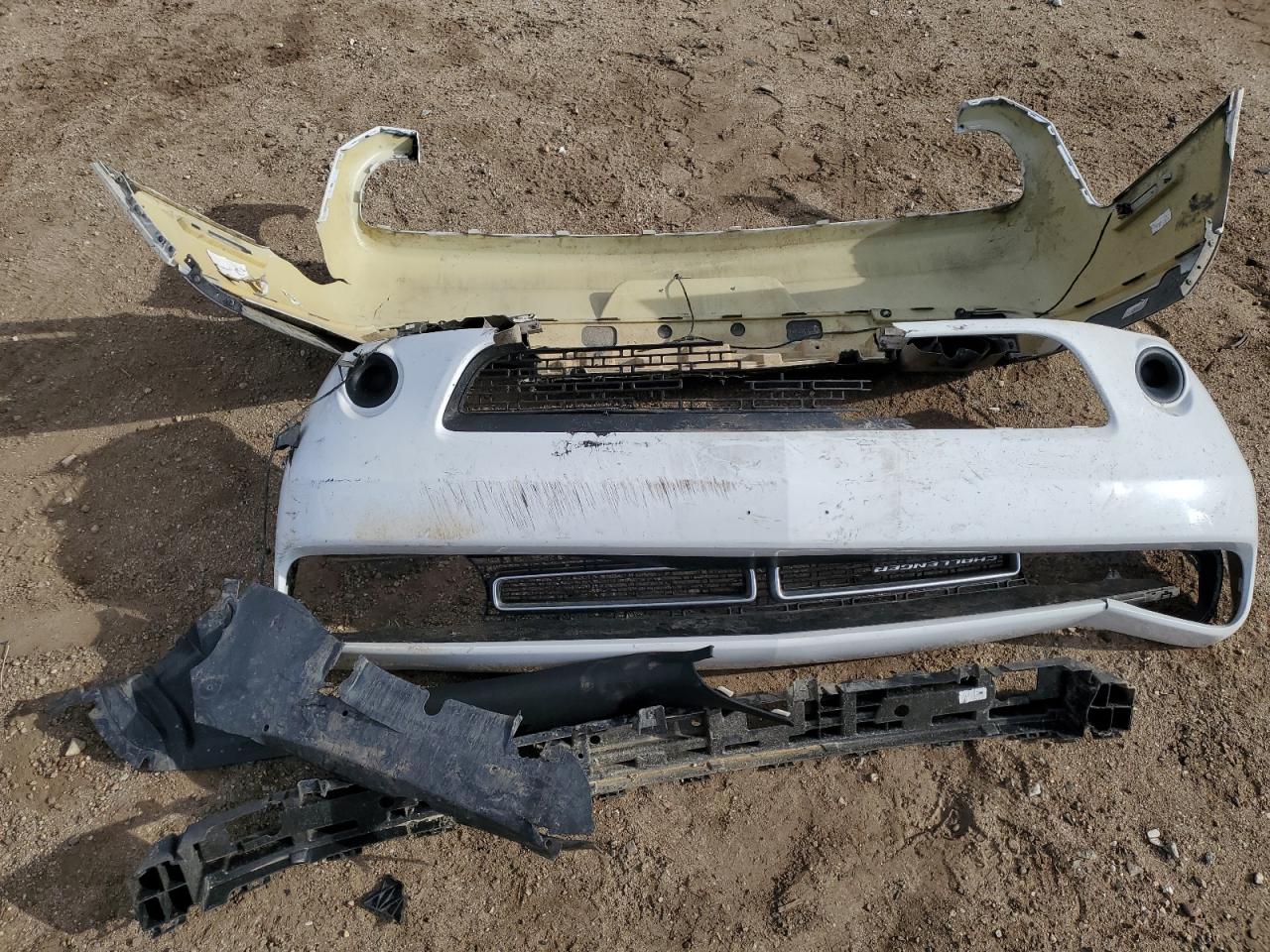 2019 Dodge Challenger - Image 14