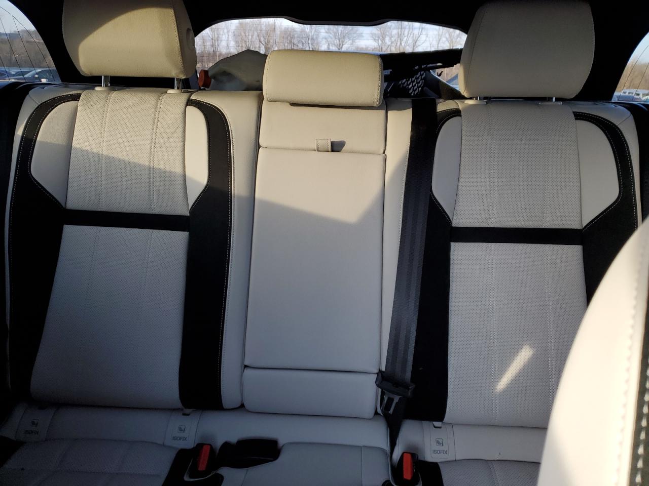 2023 Land Rover Range Rover - Image 10