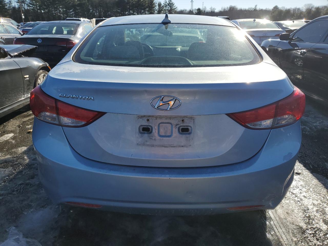 2012 Hyundai Elantra - Image 6