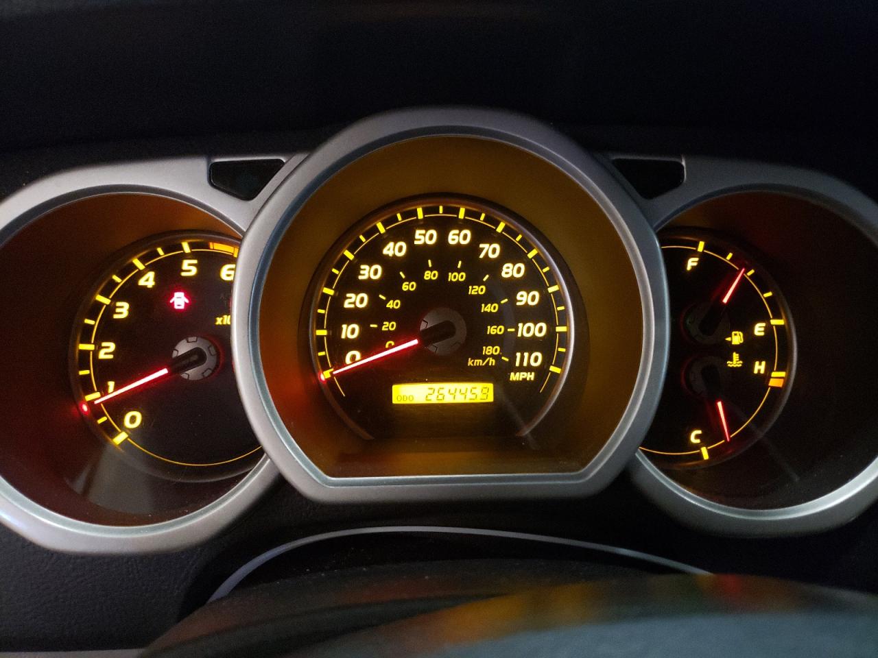2005 Toyota 4Runner - Image 9