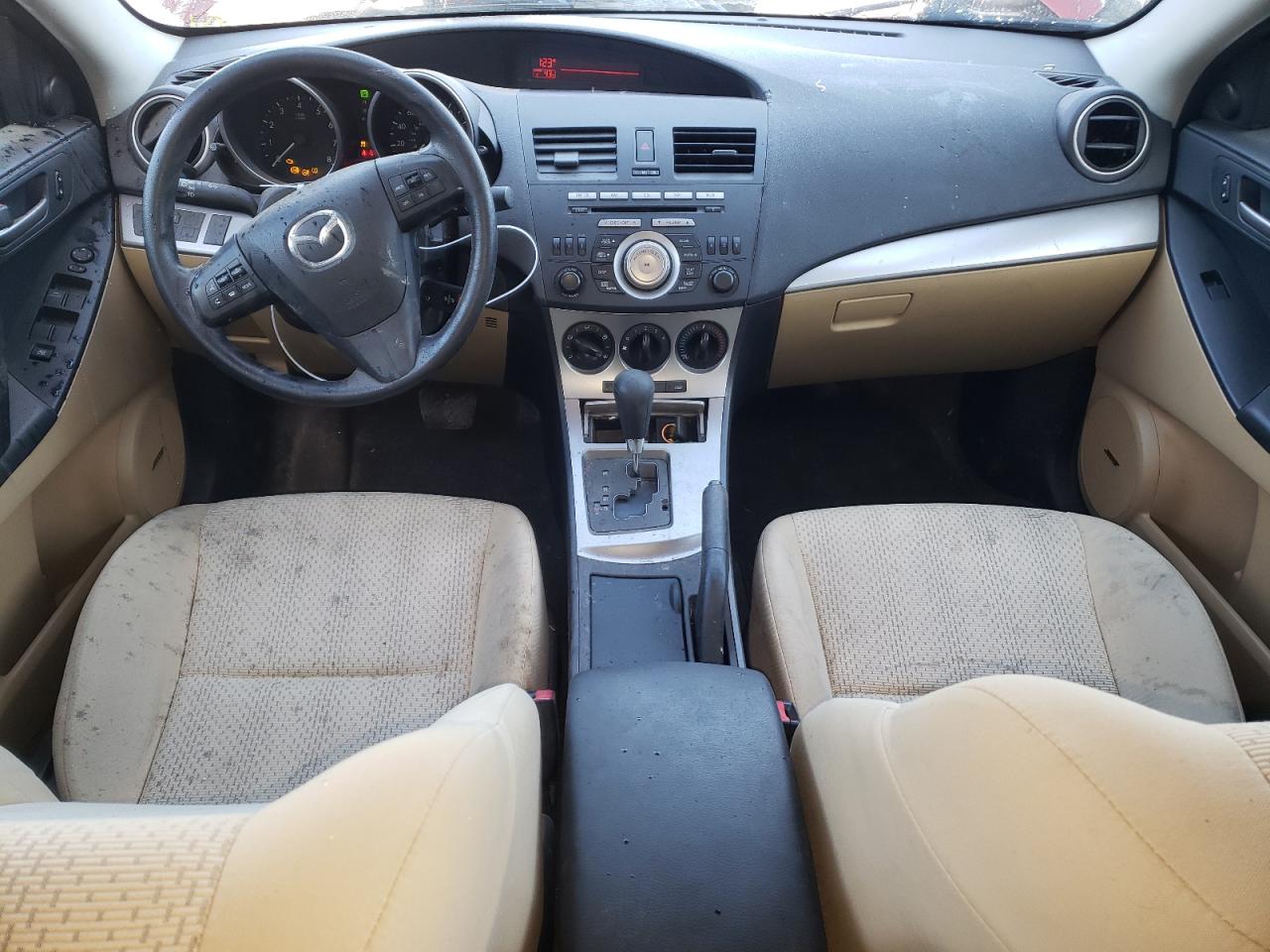 2010 Mazda 3 - Image 8