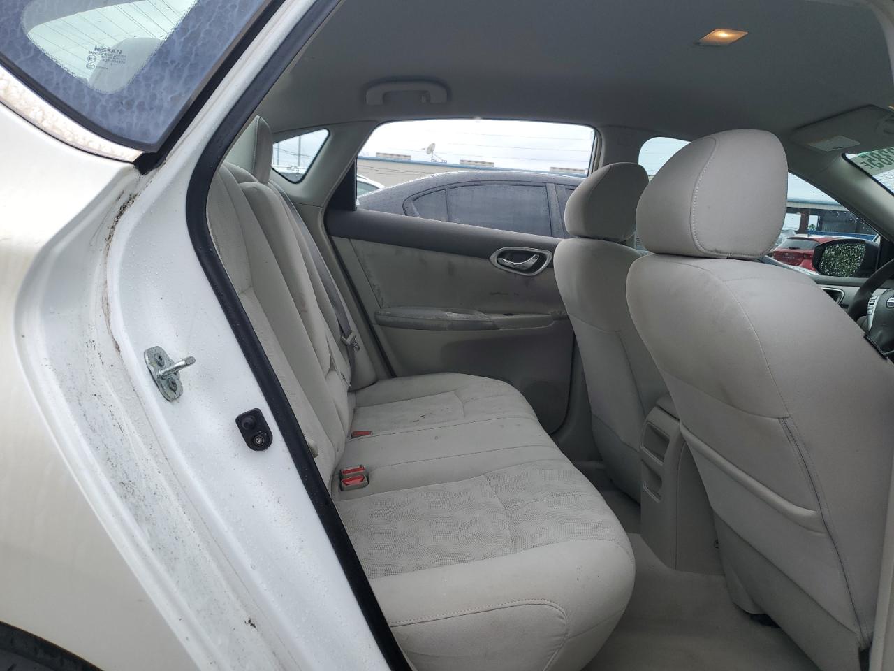 2013 Nissan Sentra - Image 10