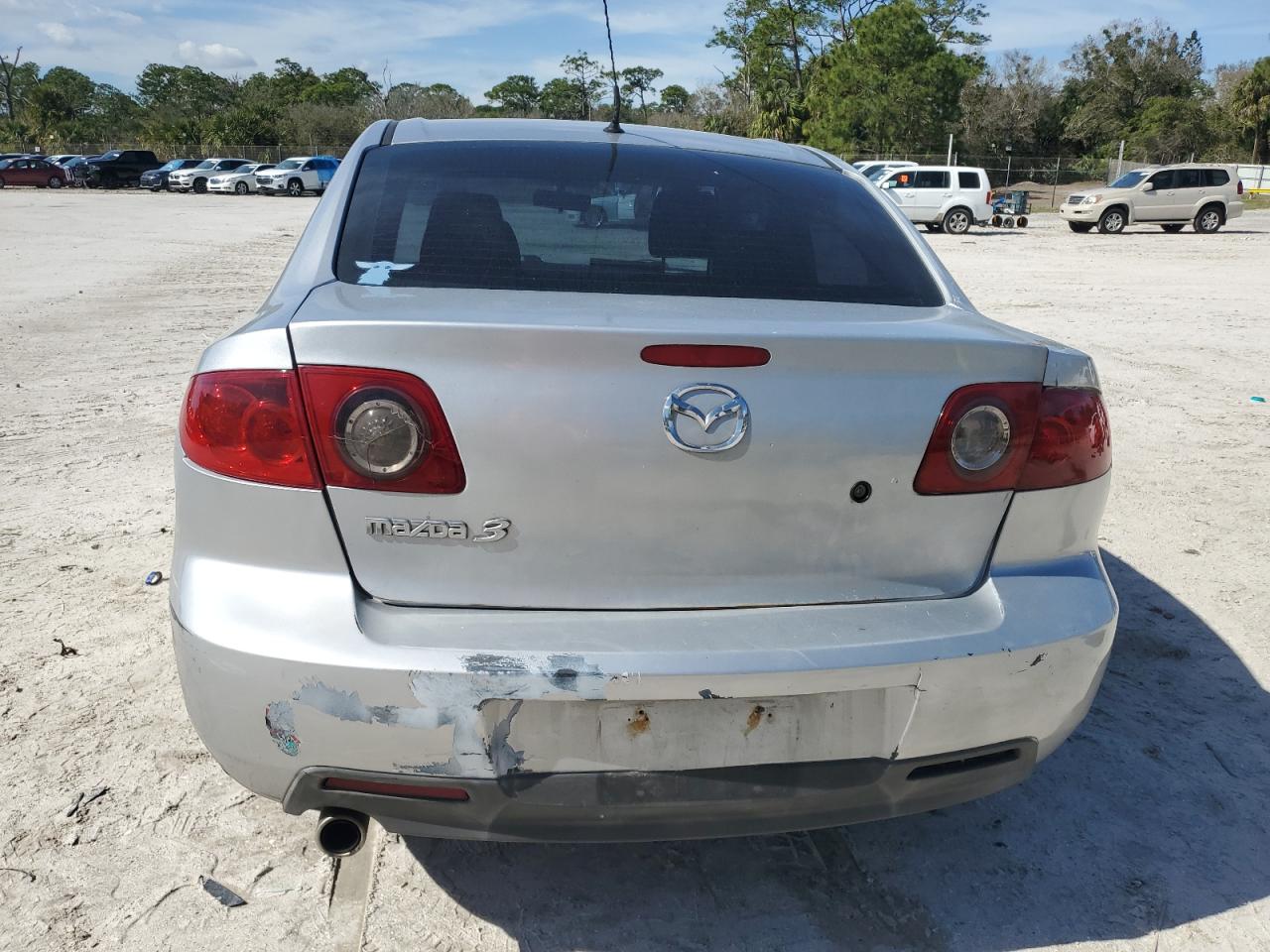 2006 Mazda 3 - Image 6