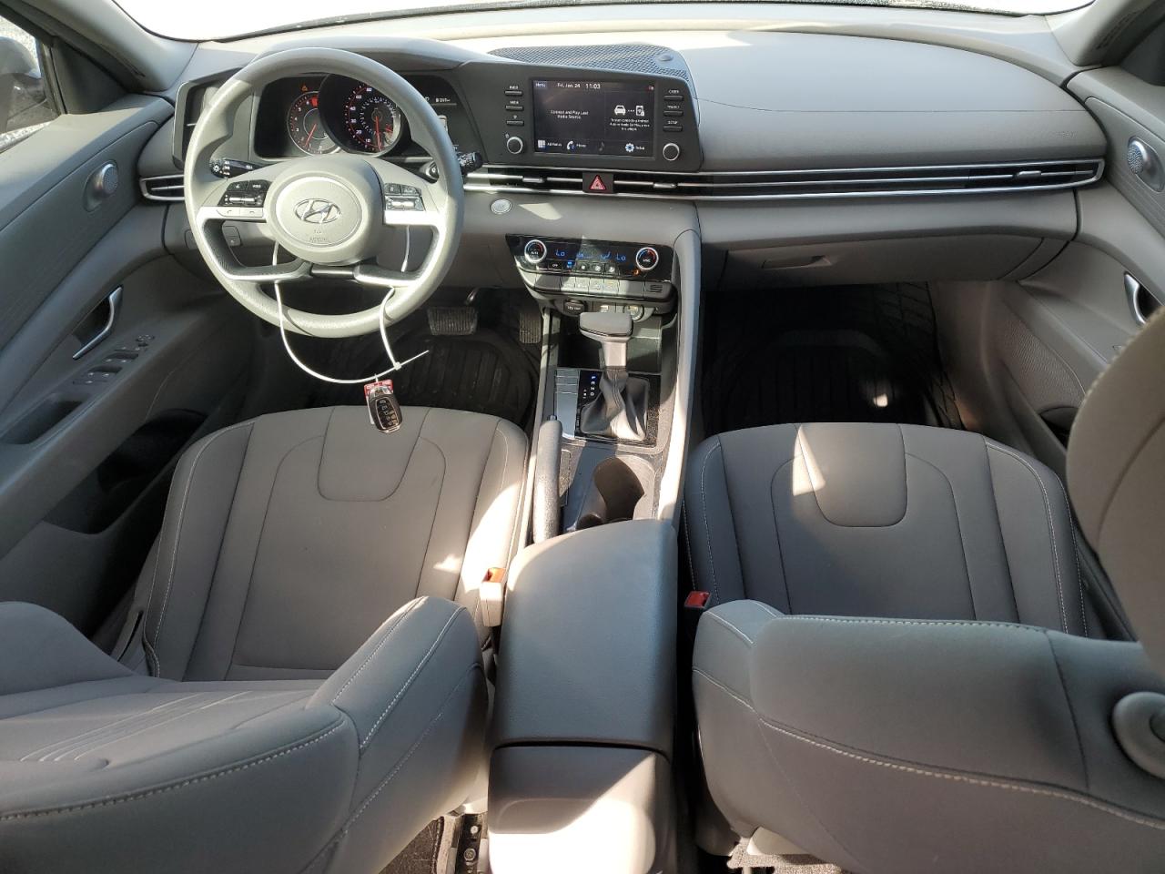 2021 Hyundai Elantra - Image 8