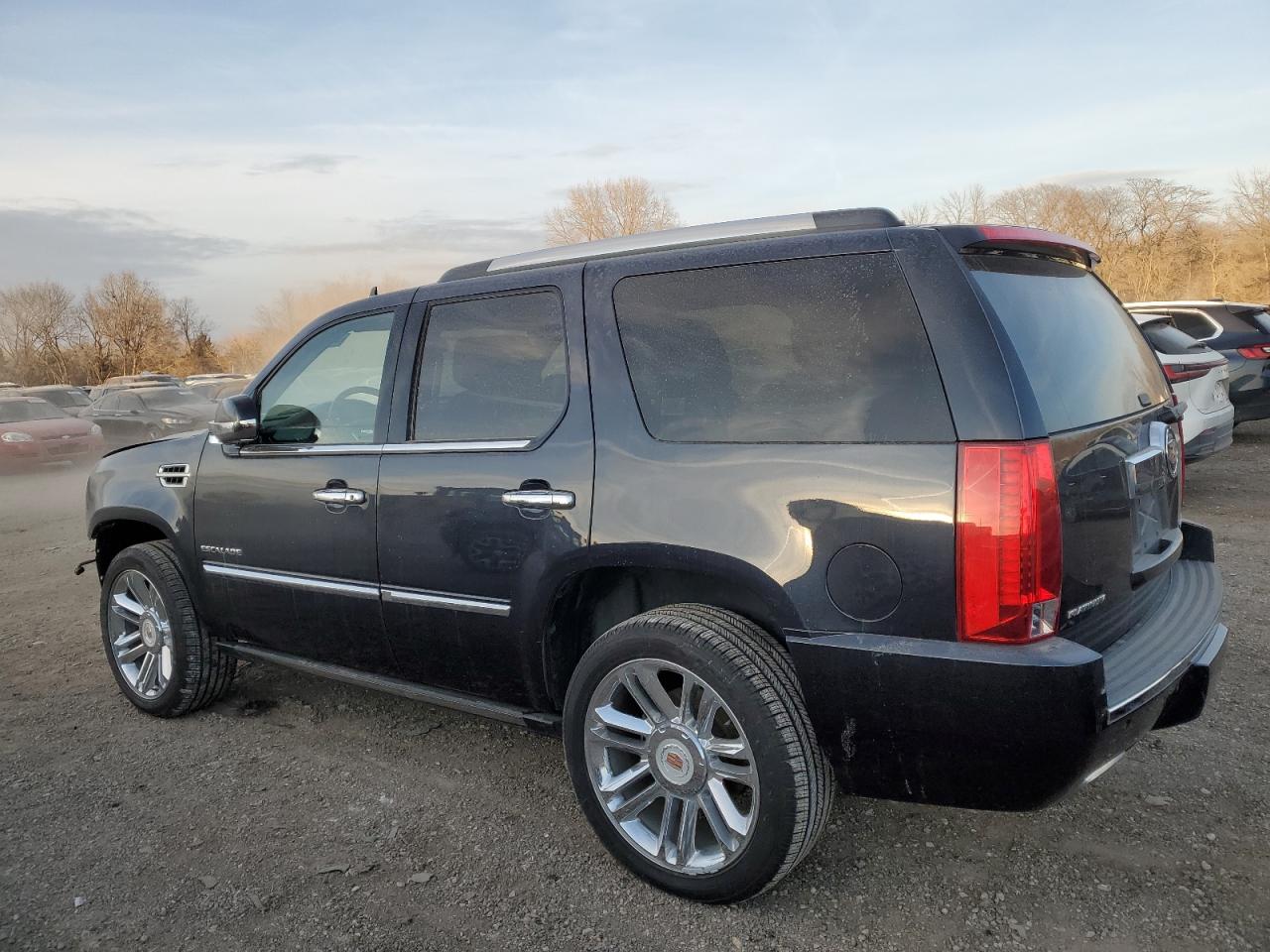 2013 Cadillac Escalade - Image 2