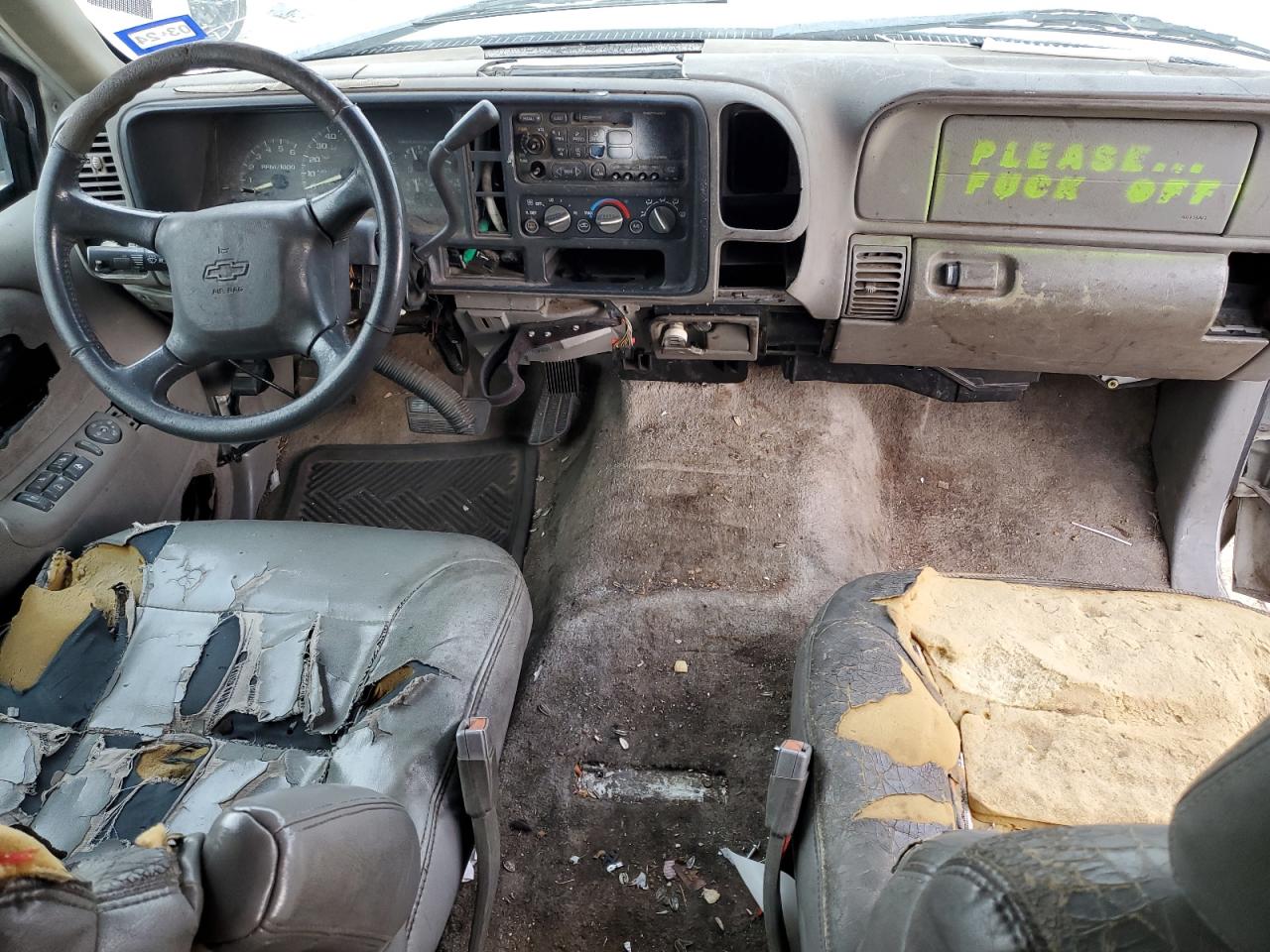1999 Chevrolet Suburban C1500 VIN: 1GNEC16R7XJ418169 Lot: 88995495