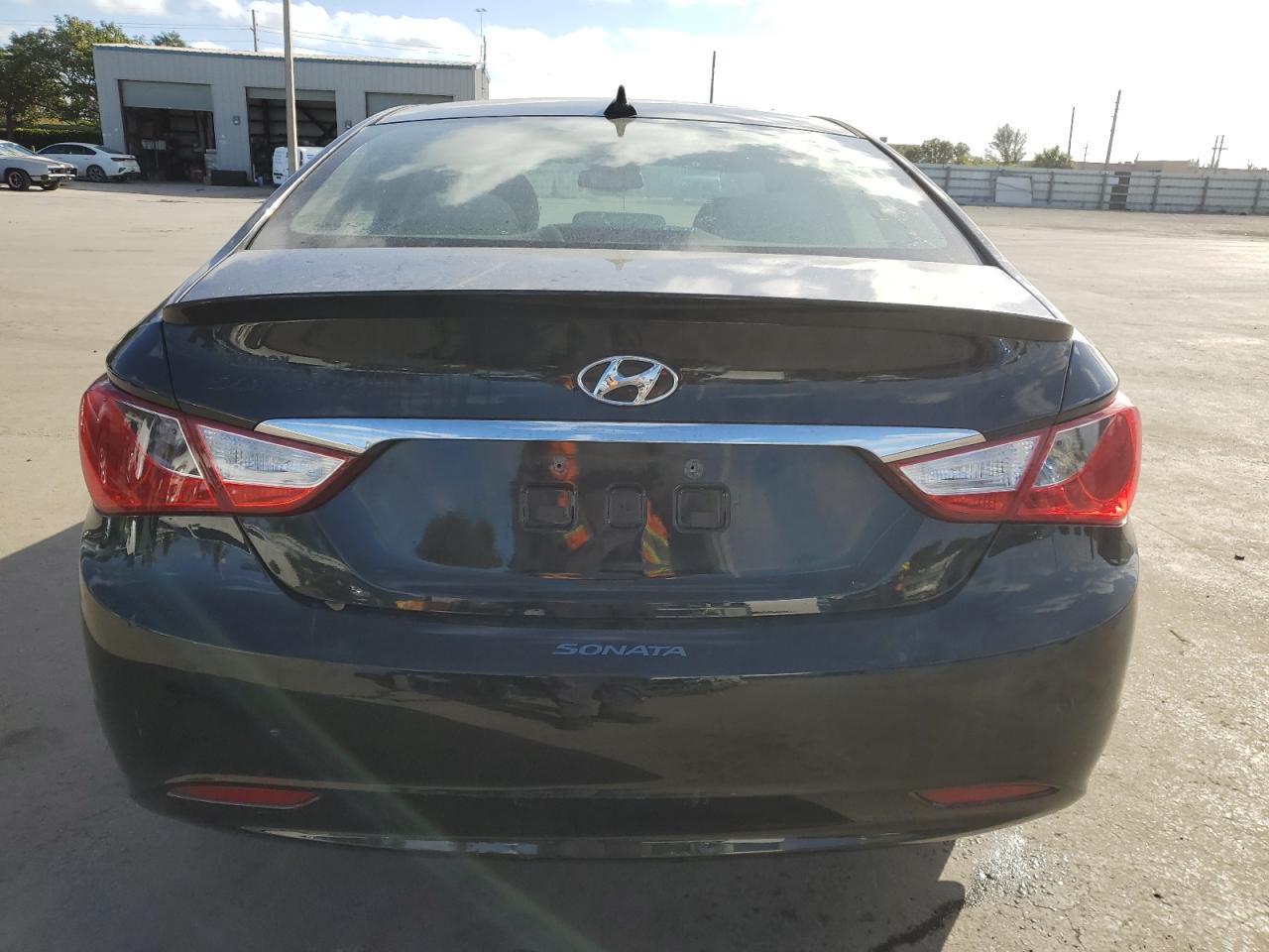 2013 Hyundai Sonata - Image 6