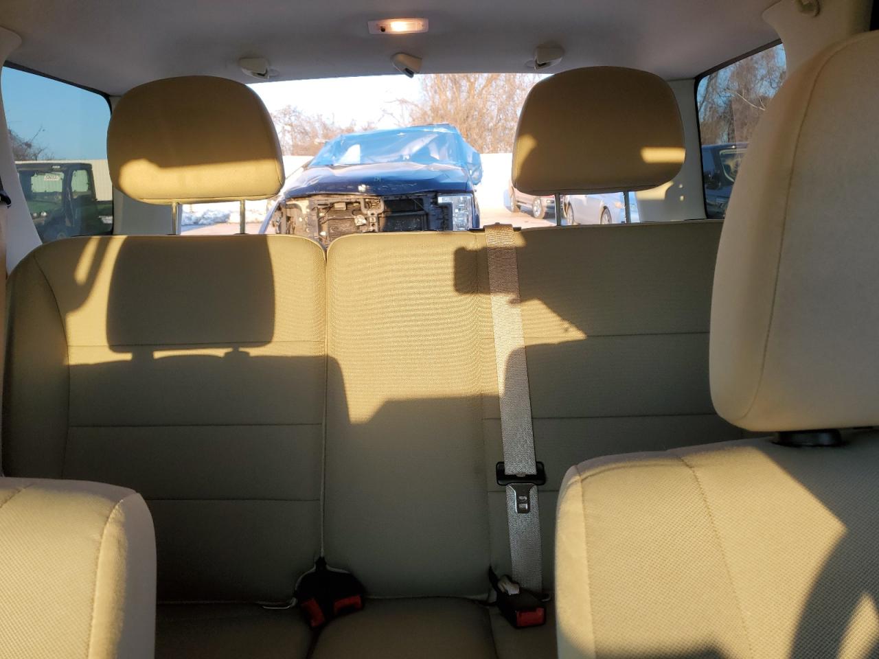 2012 Ford Escape - Image 10