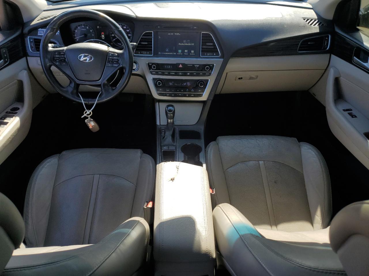 2016 Hyundai Sonata - Image 8