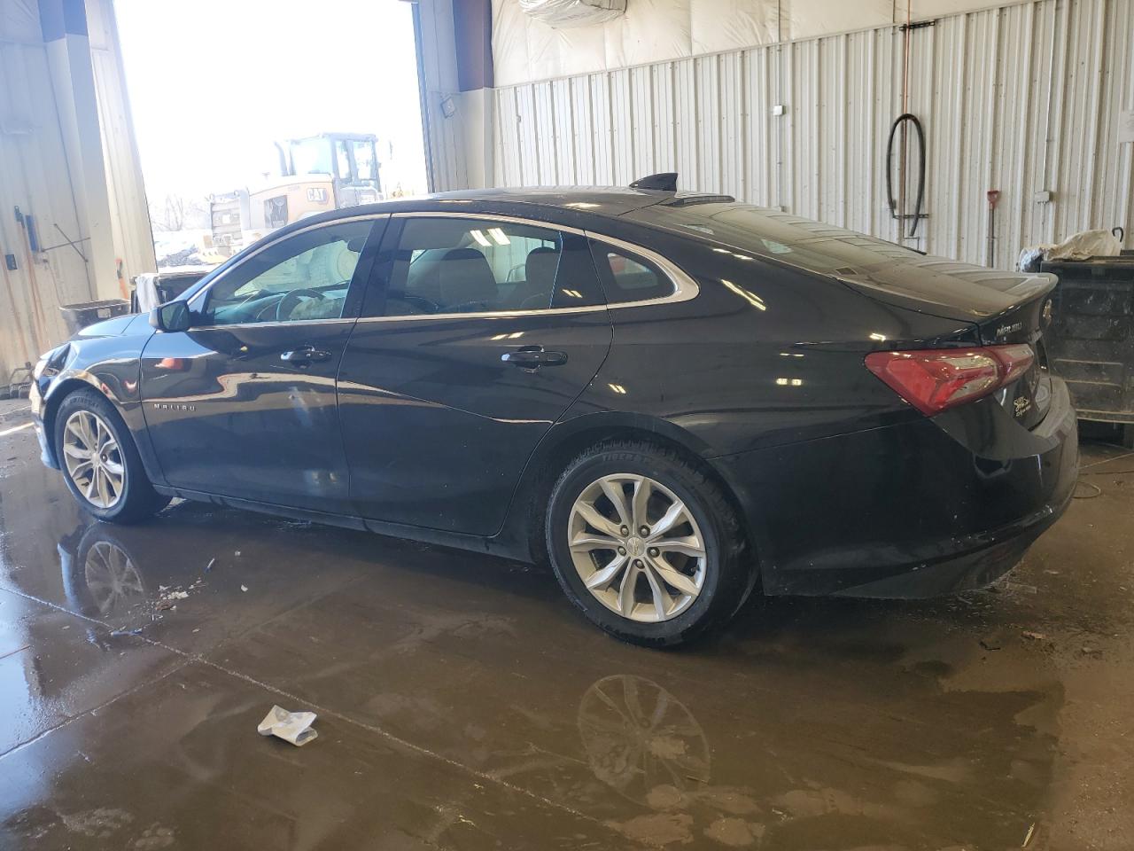 2019 Chevrolet Malibu - Image 2