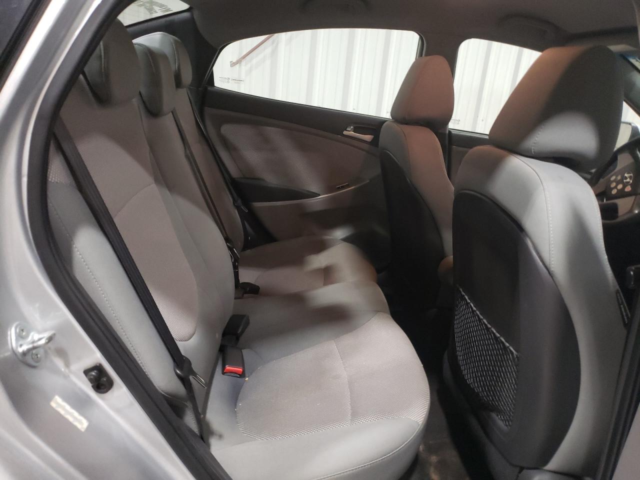 2014 Hyundai Accent - Image 10