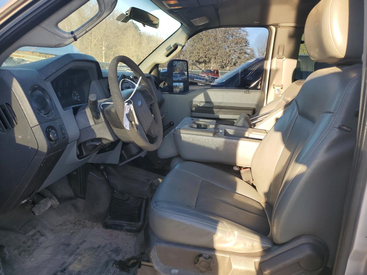 2014 Ford F350 - Image 7