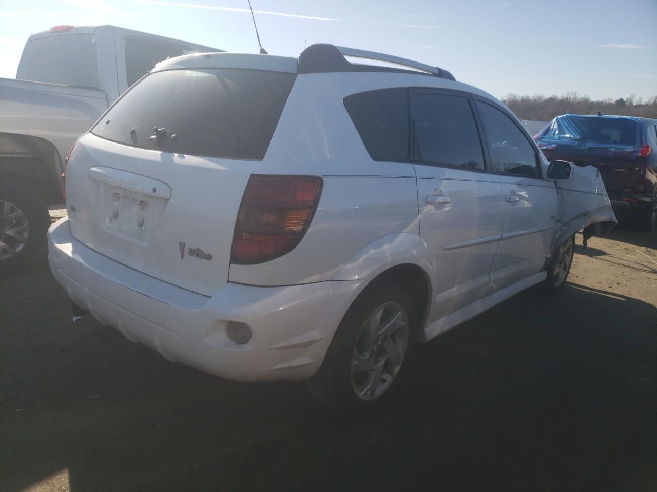 2006 Pontiac Vibe - Image 3