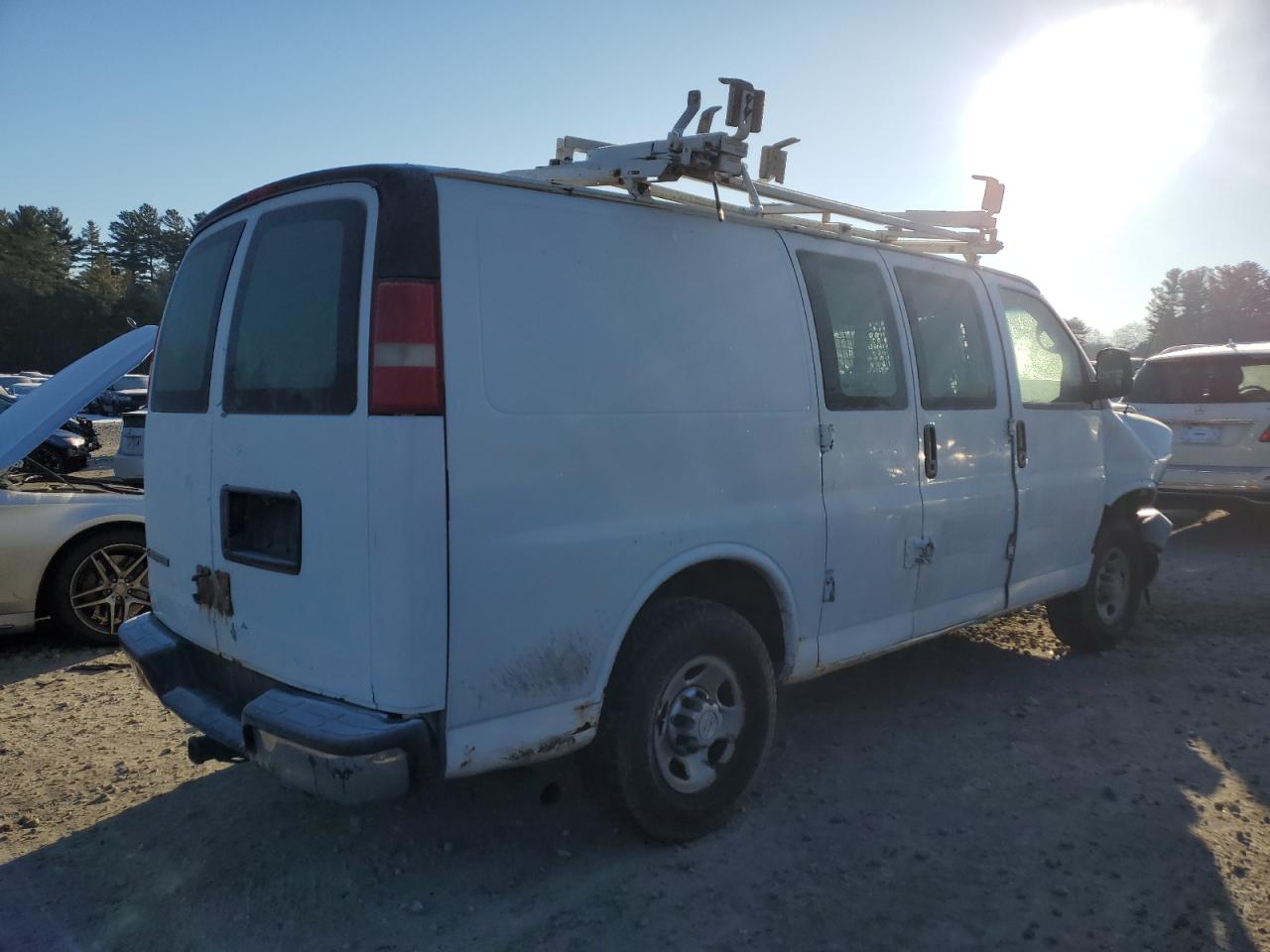 2008 Chevrolet Express - Image 3