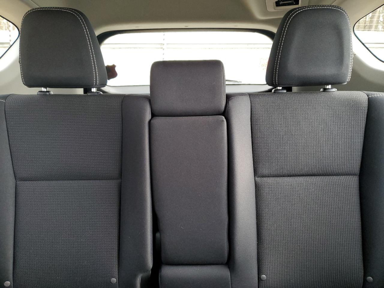 2018 Toyota RAV 4 - Image 10