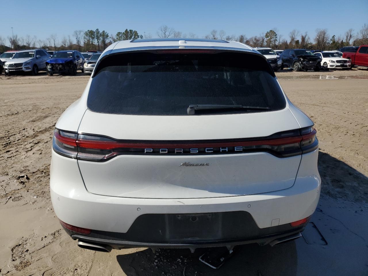 2020 Porsche Macan - Image 6