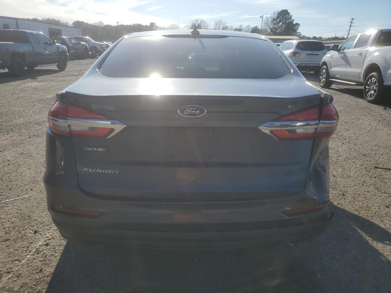 2020 Ford Fusion - Image 6