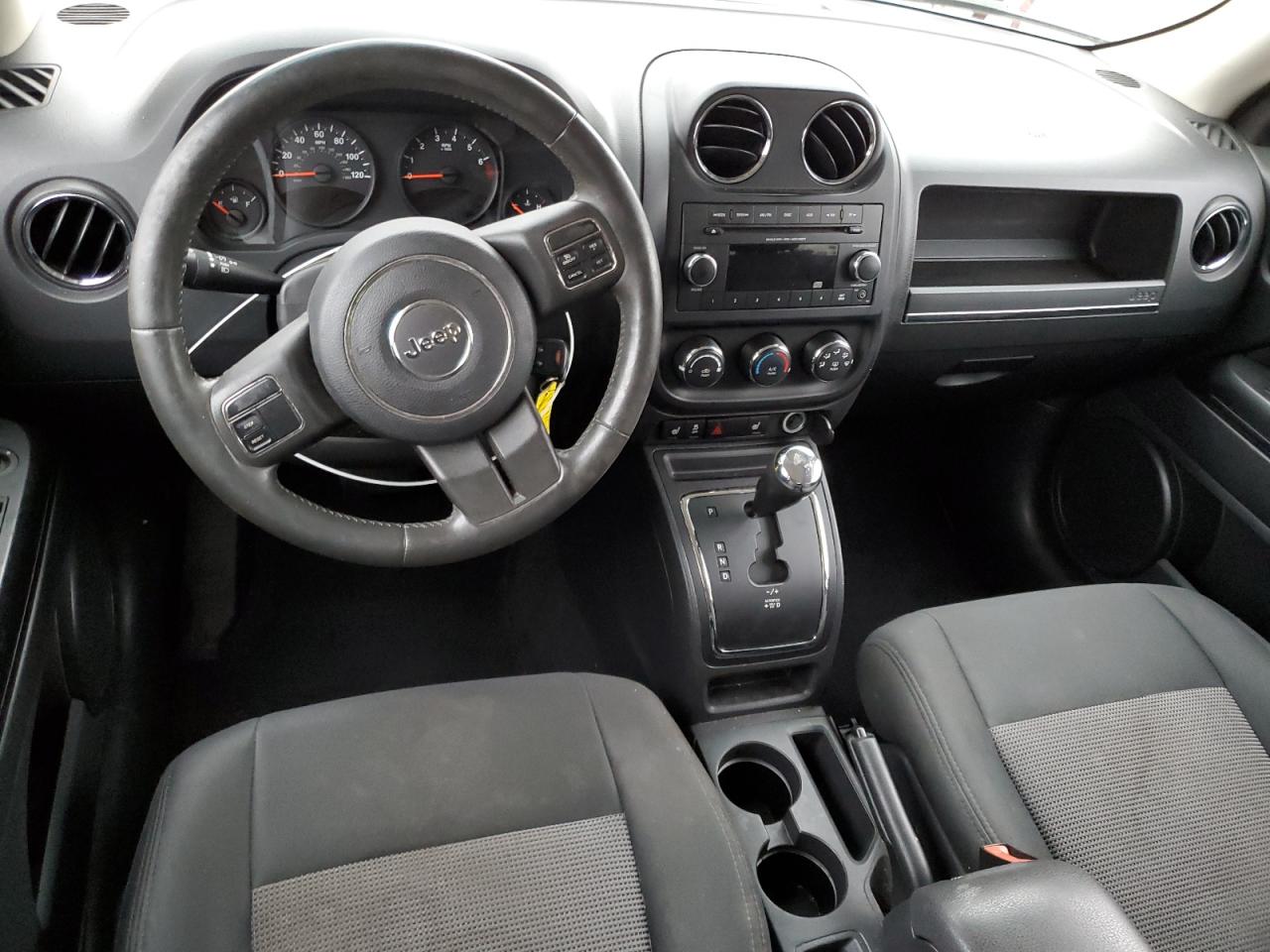 2012 Jeep Liberty (Patriot) - Image 8
