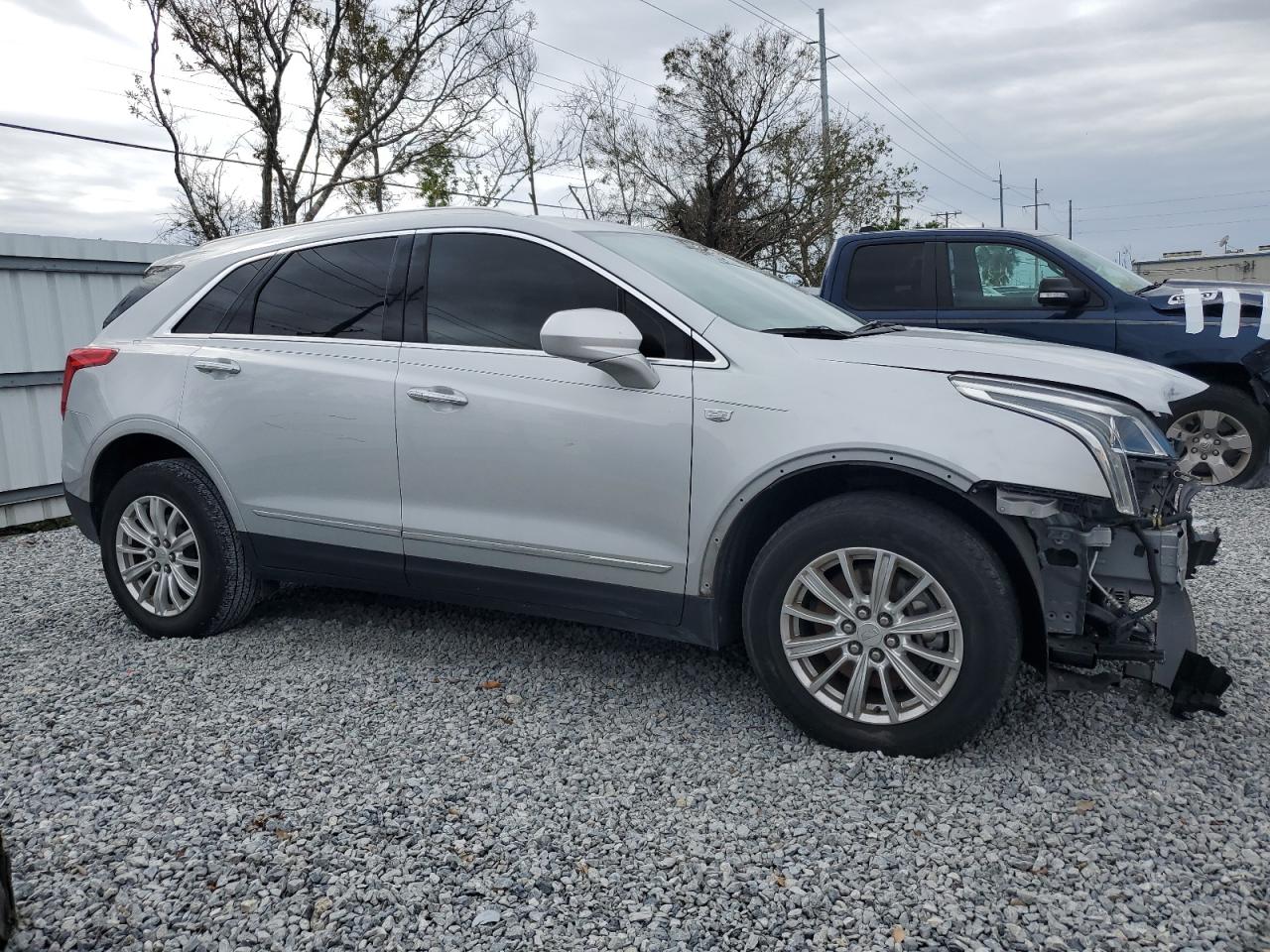 2017 Cadillac XT5 - Image 4