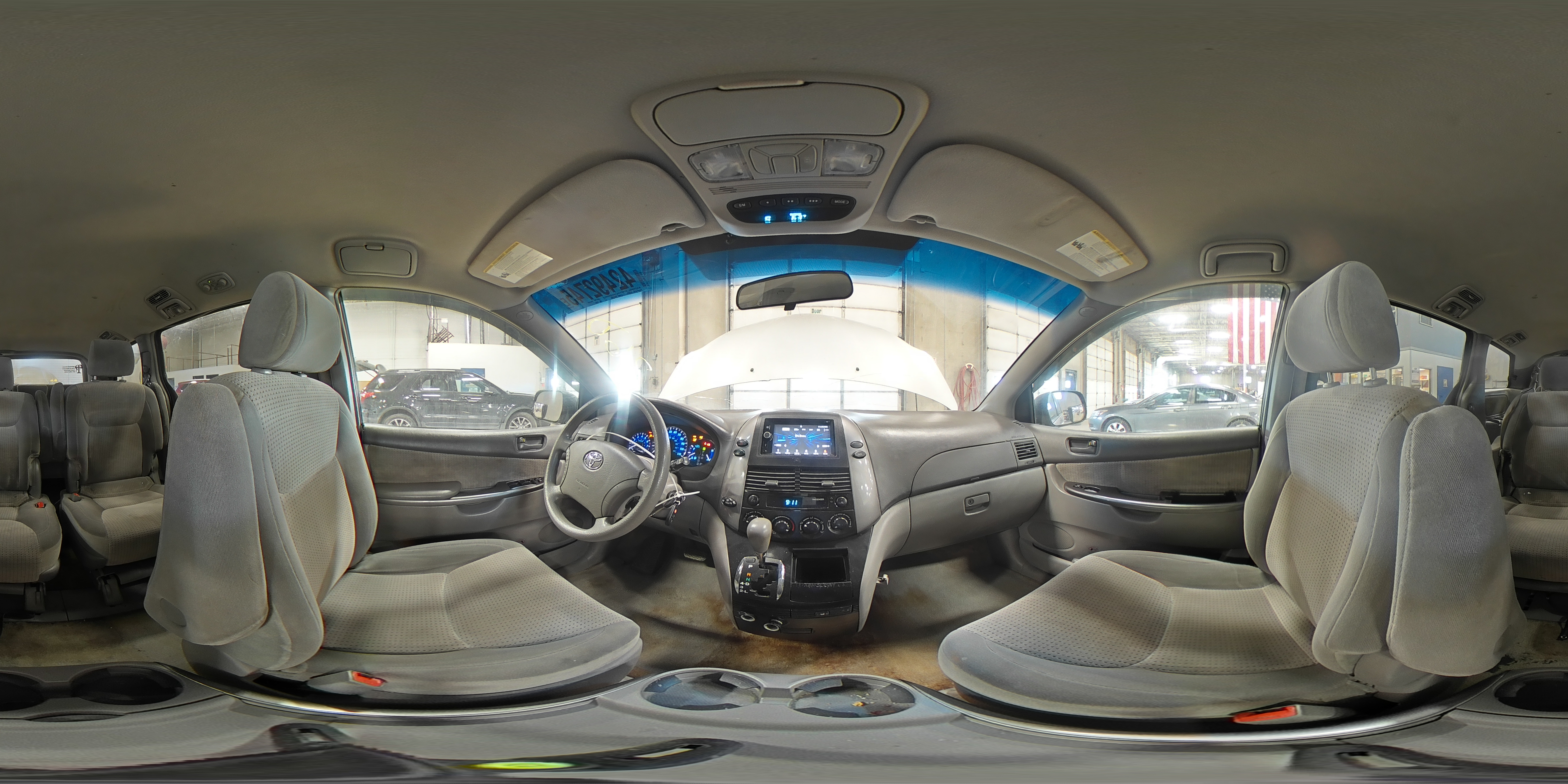 2008 Toyota Sienna - Image 13