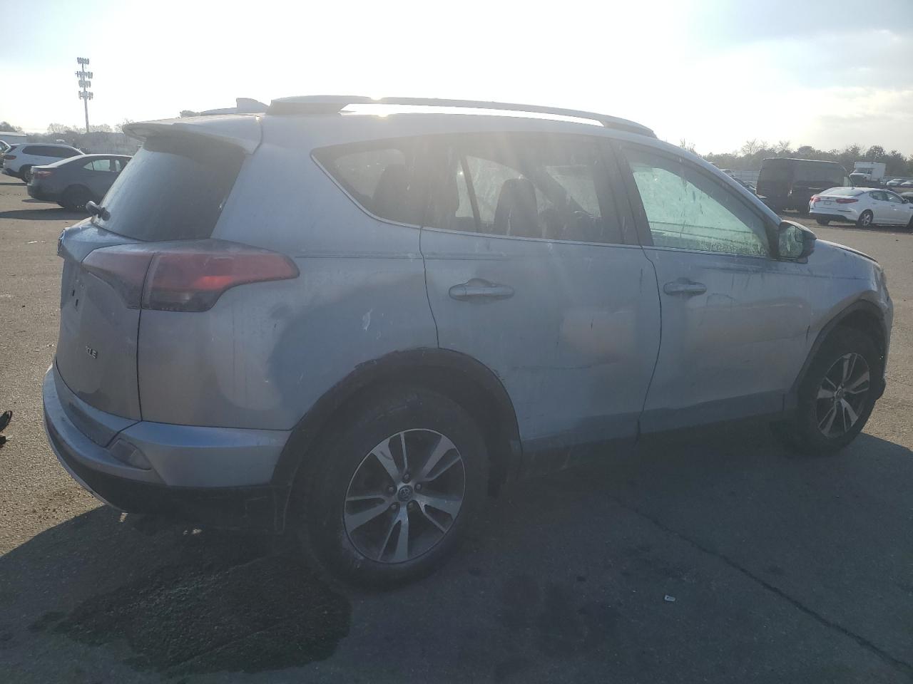 2016 Toyota RAV 4 - Image 3