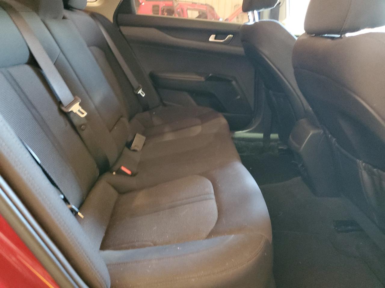 2023 Kia K5 - Image 10