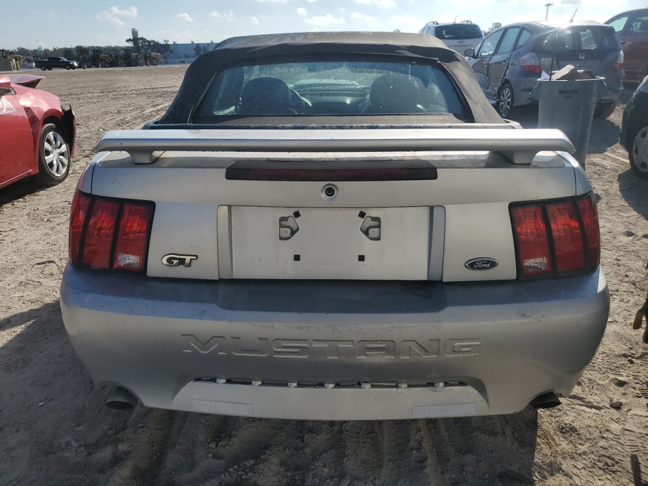 2003 Ford Mustang - Image 6