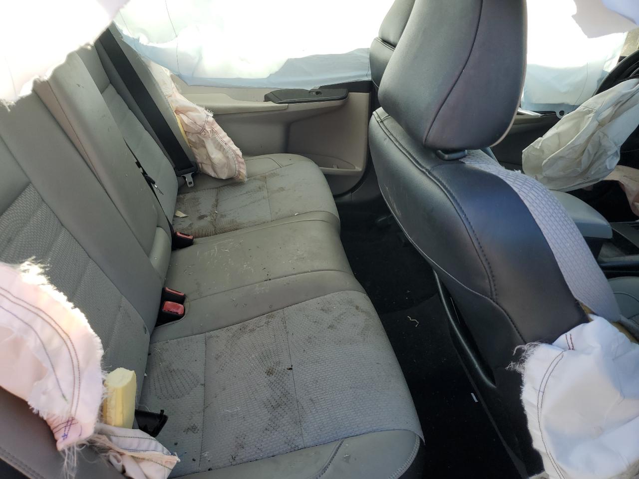 2017 Toyota Camry - Image 10