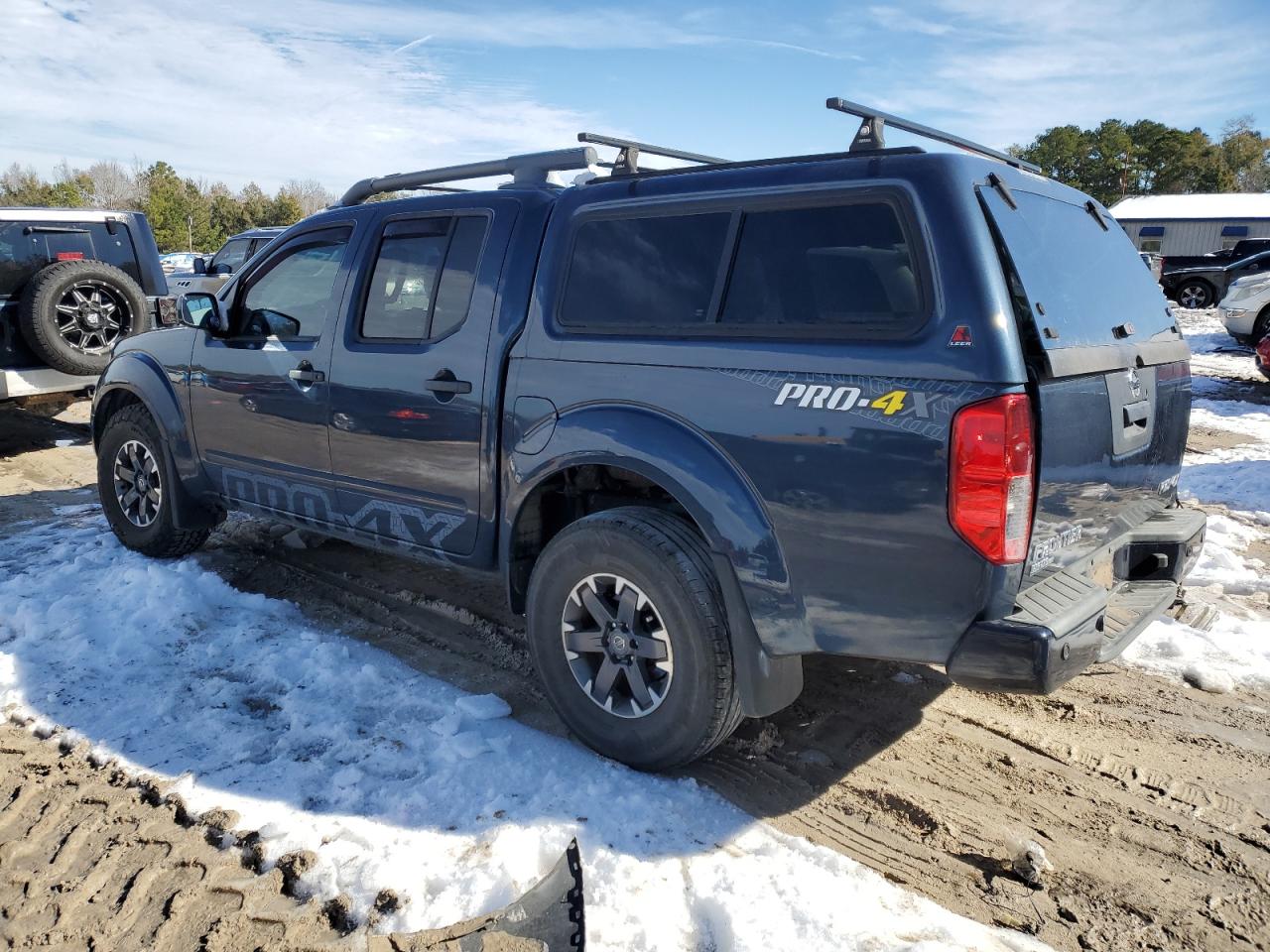 2020 Nissan Navara (Frontier) - Image 2