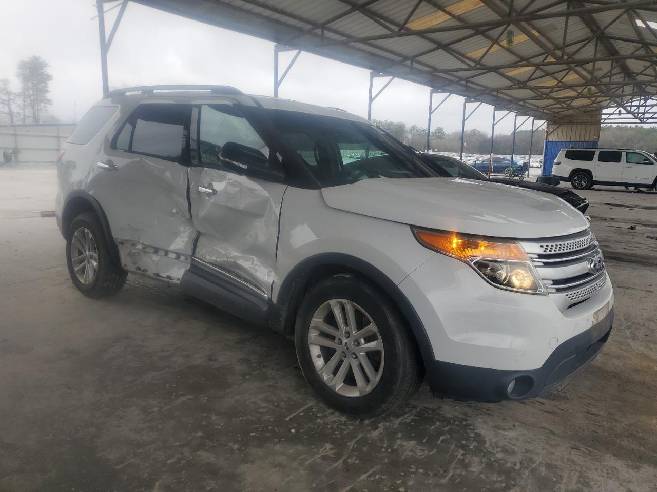 2015 Ford Explorer - Image 4