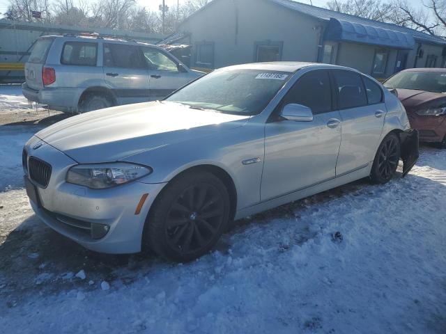 Седаны BMW 5 SERIES 2012 Серебристый
