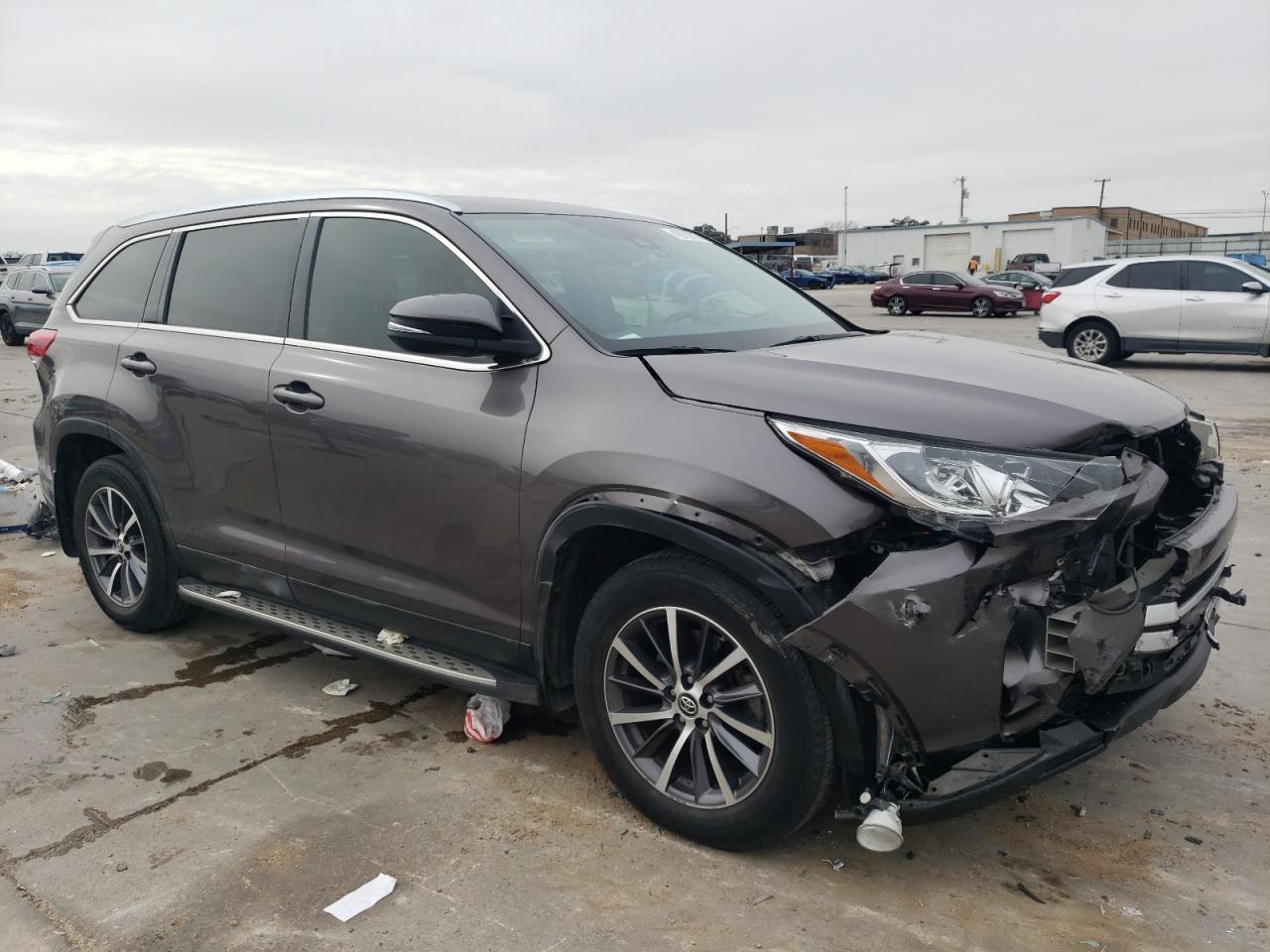 2019 Toyota Highlander - Image 4