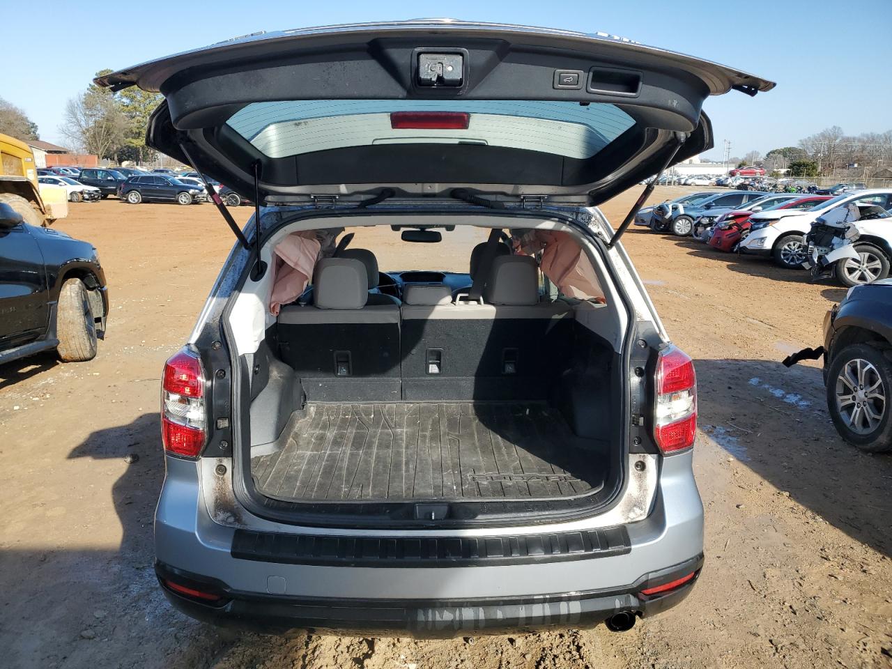 2015 Subaru Forester - Image 6