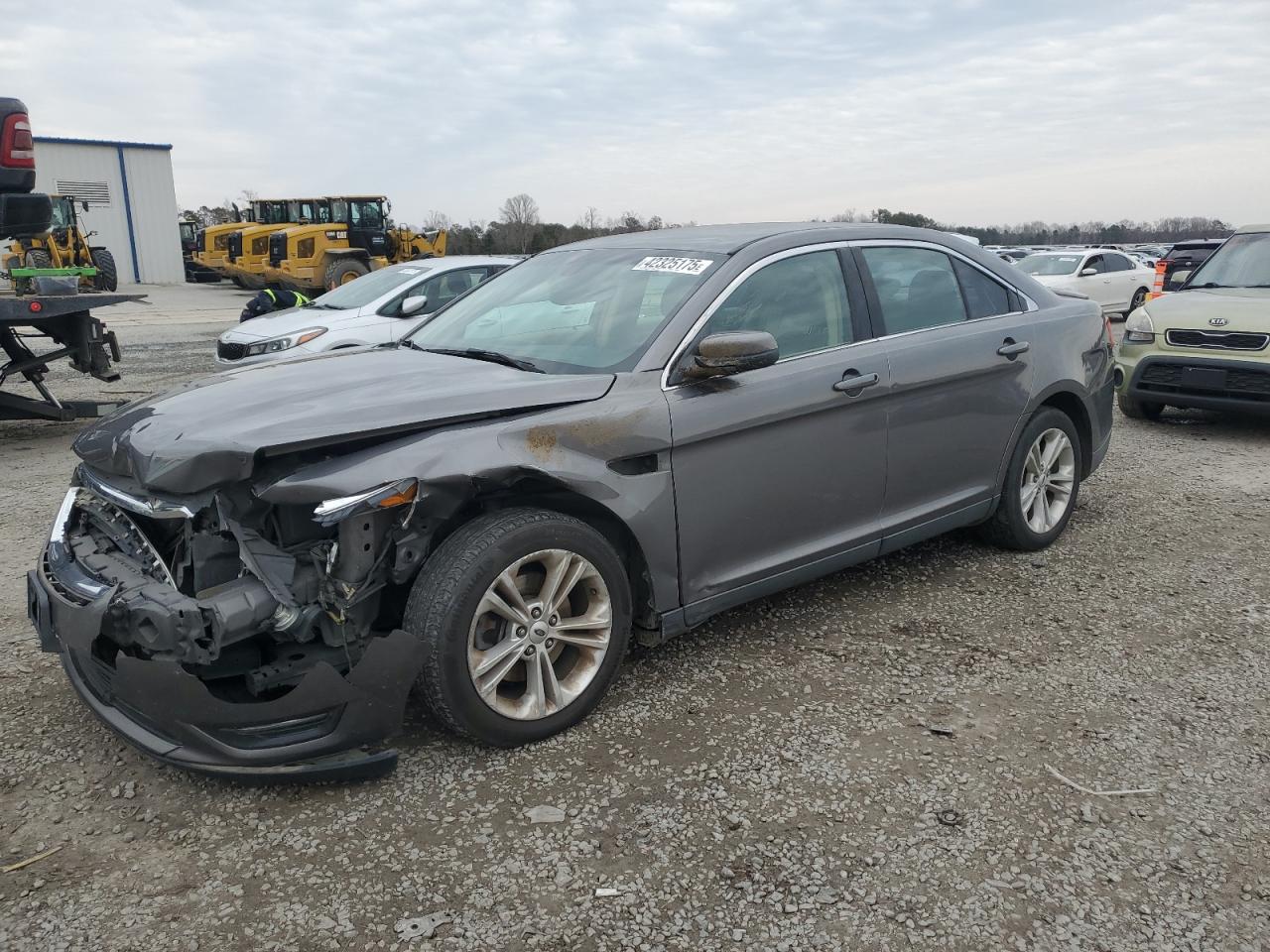 2014 Ford Taurus - Image 1