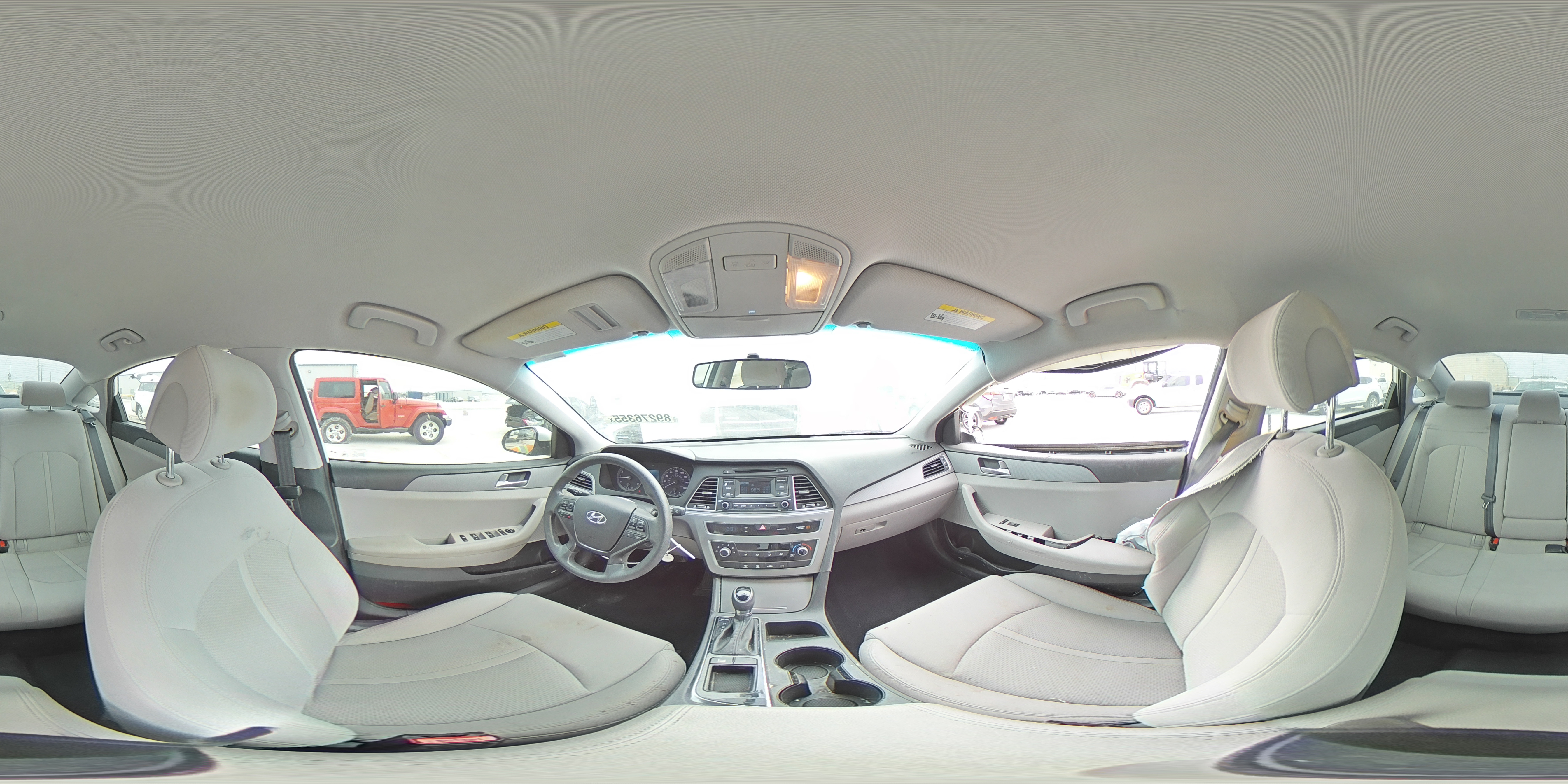2015 Hyundai Sonata - Image 14