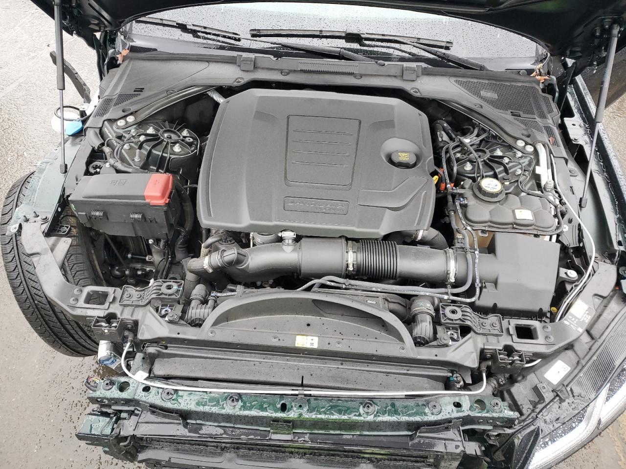 2022 Jaguar XF - Image 11