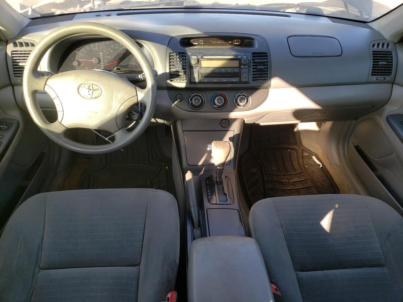 2005 Toyota Camry - Image 8