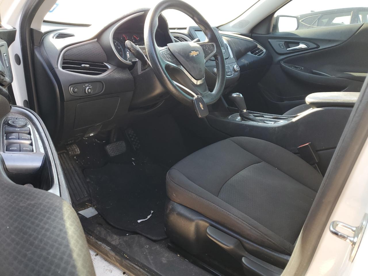 2018 Chevrolet Malibu - Image 8