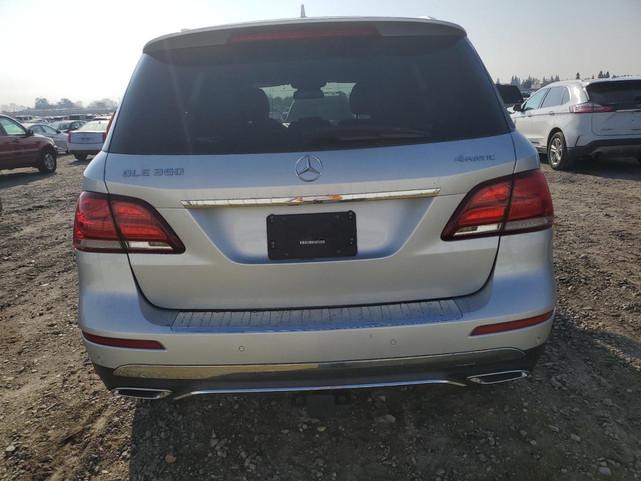2018 Mercedes-Benz GLE - Image 6