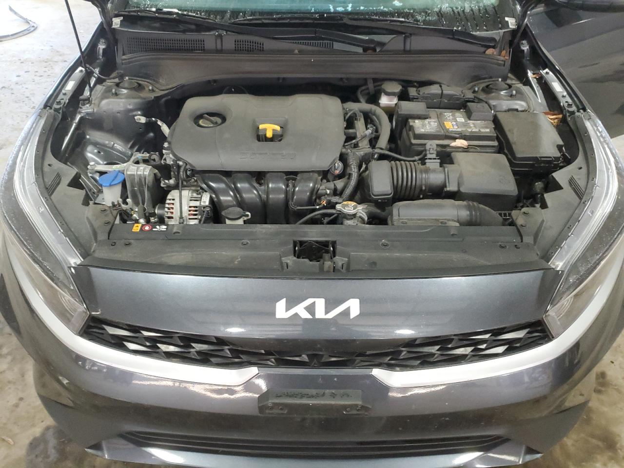 2023 Kia Forte - Image 11