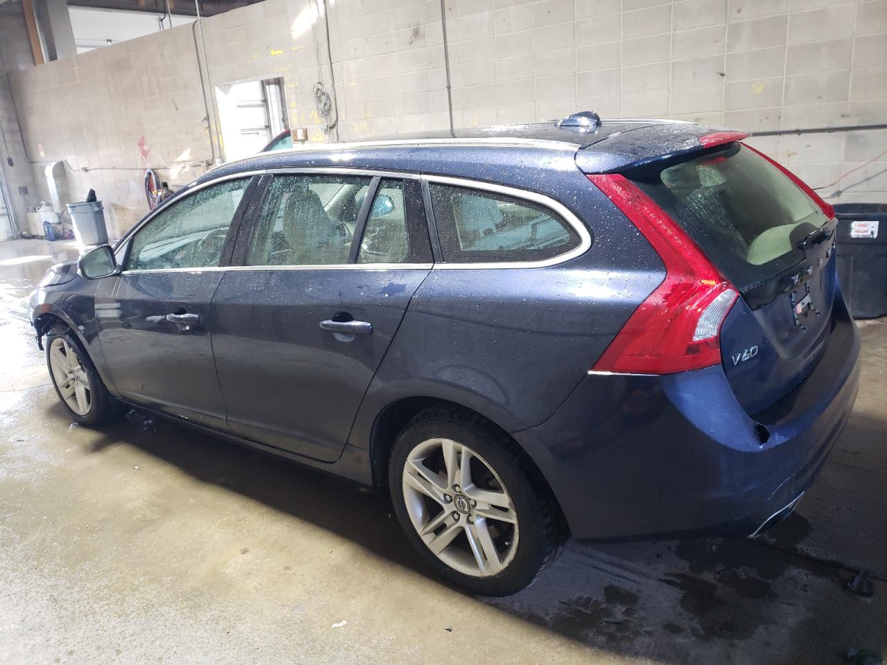 2015 Volvo V60 - Image 2