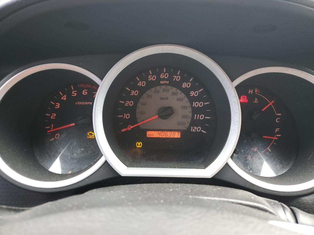 2006 Toyota Tacoma - Image 9