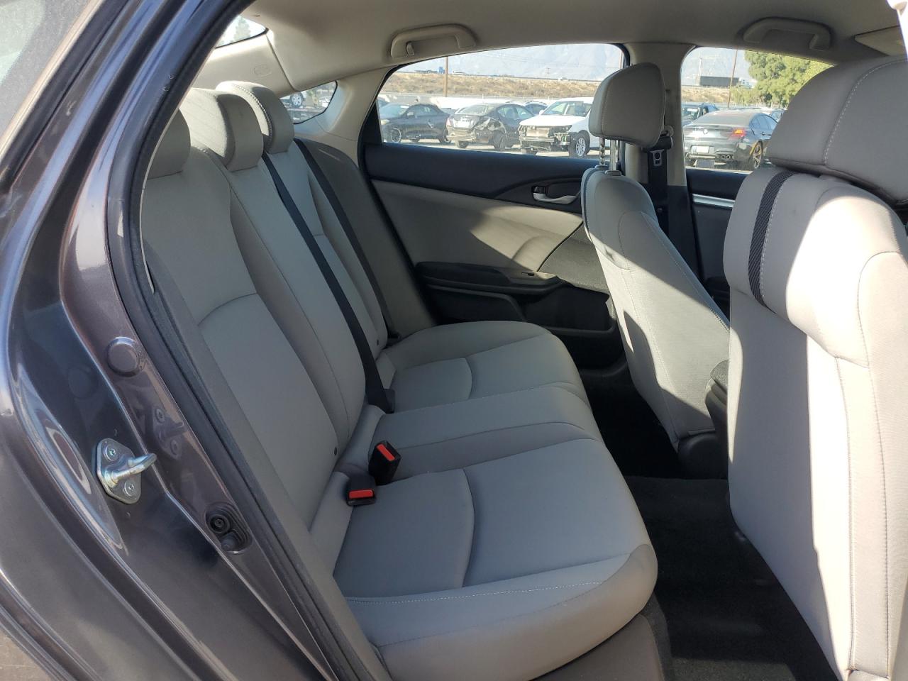 2016 Honda Civic - Image 10