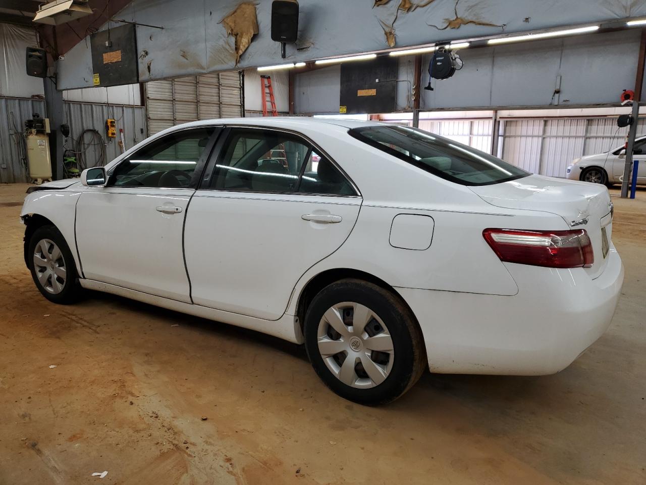 2009 Toyota Camry - Image 2
